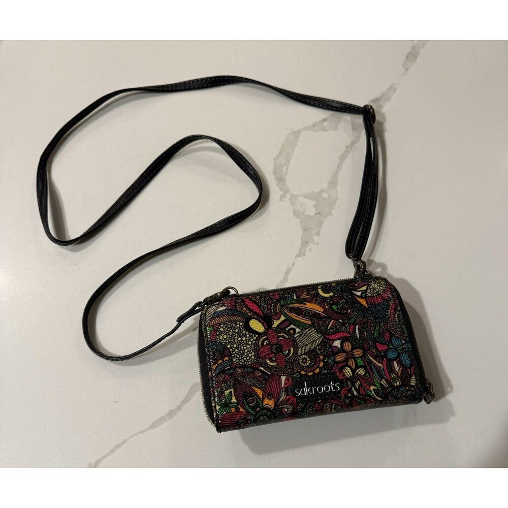 Sakroots Artist Circle Spirit Desert Crossbody Cellphone Holder Wallet